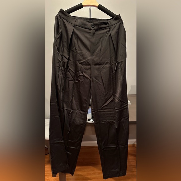 High Waisted Wide Leg Pleated Dress Pants NIP - Picture 7 of 10